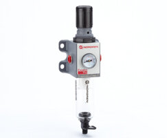 Filtroregulator Excelon Pro, bez złączy, 0,3–10 bar, automatyczny spust, wkład filtracyjny 5 µm, zintegrowany manometr (B92G-NNK-AT1-RMG) - Norgren