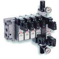 Mini elektrozawór ISO, rozmiar 26 mm, 2×3/2, NC/NC, ster. elektromagn./powrót sprężyną i sterowanie pneumatyczne, powrót sprężyną (V45AA11D-A1000) - Norgren