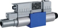 Zawór kierunkowy proporcjonalny 4WREE10V1-25-3X/V/24F1 (R901585389) - Bosch-Rexroth