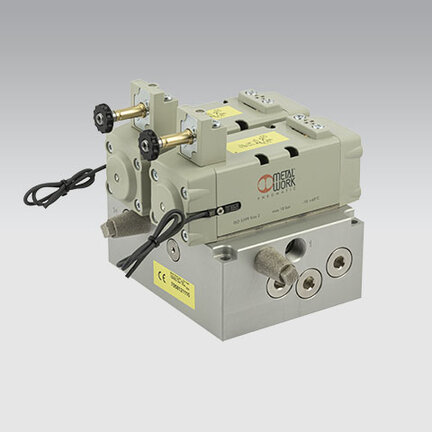 Podwójny zawór ISO 2 5599/1 sterowany elektrycznie serii SAFE AIR. funkcja 5/2 monostabilny, z zewnętrzym zasilaniem pilotów - Metal Work