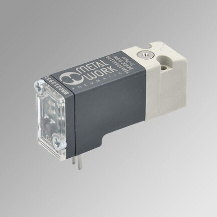 Elektrozawór 3/2 NC śr. 0,6 mm 0.8W 24VDC LED - do montażu na płytach przyłączeniowych z przyłączem MULTIPOL - z przesterowaniem ręcznym seria PLT-10 - Metal Work
