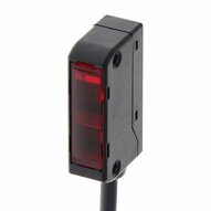 Czujnik fotoelektryczny, ograniczony odbiciowy, rozproszony, szeroka wiązka dla obiektów o strukturze błyszczącej i nieregularnej, 20-35 mm, PNP, kabel 2 m (E3S-LS3P 2M) - Omron