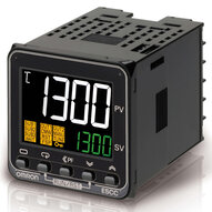 Regulator temperatury, PRO, 1/16 DIN (48x48mm), Progr., 3 AUX, 2 x 12 VDC Pulse OUT, 4x EVT. I/P, 24V AC/DC (E5CC-TQQ3D5M-005) - Omron