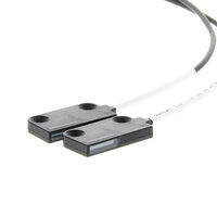 Głowica czujnika optycznego zaporowego, przelotowa, kwadratowa, widok z góry, wykrywanie obszaru 11 mm, światłowód R10, kabel 5 m (E32-T16P 5M) - Omron