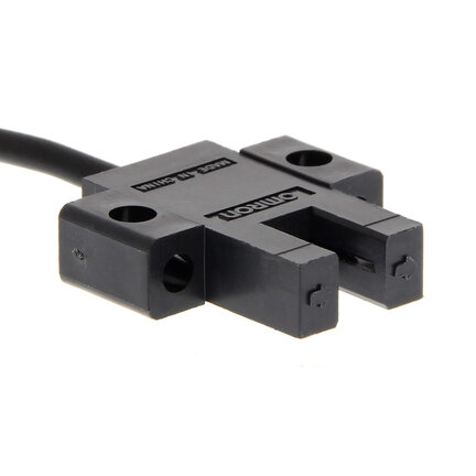 Mikroczujnik fotoelektryczny, typ szczelinowy, kształt standardowy, do wyboru L-ON/D-ON, PNP, kabel robota 1 m (EE-SX670P-WR 1M) - Omron