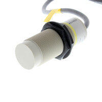 Wyłącznik zbliżeniowy, pojemnościowy, M30, nieekranowany, 15 mm, AC, 2-przewodowy, NO, kabel 2 m (E2K-X15MY1) - Omron