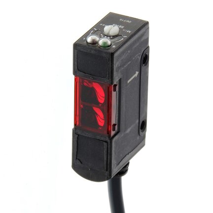 Czujnik optyczny zaporowy, przelotowy (tylko odbiornik), 7 m, DC, PNP, pionowy, kabel 2 m (E3S-AT81-D) - Omron