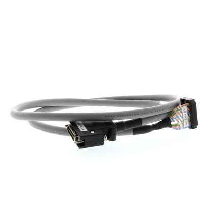 Kabel: Moduł przekaźnika serwomechanizmu do sterownika serwomechanizmu, 1 m (SmartStep 2) (XW2Z-100J-B32) - Omron
