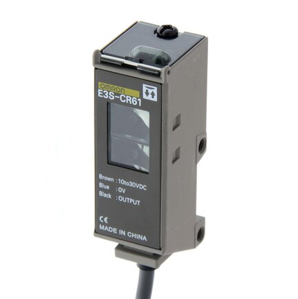 Czujnik fotoelektryczny, odblaskowy, 3 m, DC, 3-przewodowy, NPN/PNP, pionowy, kabel 5 m (E3S-CR61 5M) - Omron