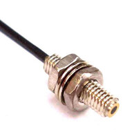 Głowica czujnika światłowodowego, rozproszony, cylindryczny osiowy M3, kabel 2 m (E32-ED21E 2M) - Omron