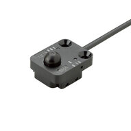Mikroczujnik fotoelektryczny, przycisk pchający, wyjście PNP, kabel robota 1 m (EE-SA701P-R 1M) - Omron