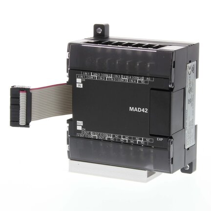 Moduł rozszerzeń I/O, 4 x wejścia analogowe i 2 x wyjścia analogowe (CP1W-MAD42) - Omron
